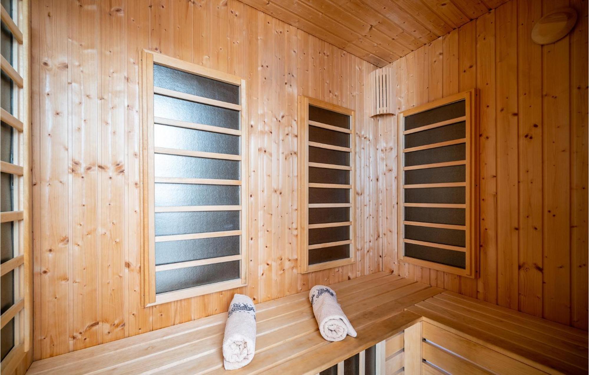 Gorgeous Home In Janjina With Sauna المظهر الخارجي الصورة
